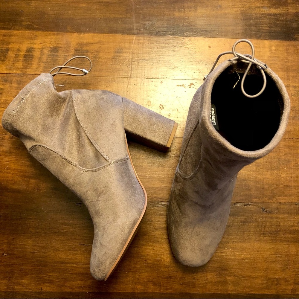 Chinese Laundry Drawstring Booties | 7.5